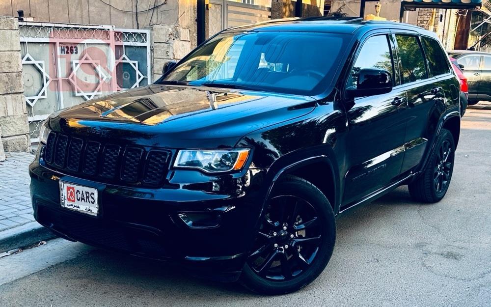 جيب جراند شيروكي